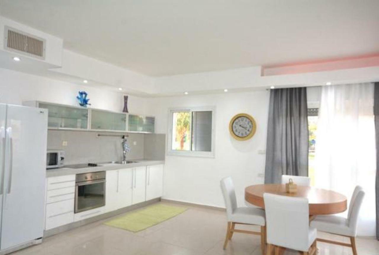 Sweethome26 Apt Eilat Sea View / Free Parking エクステリア 写真